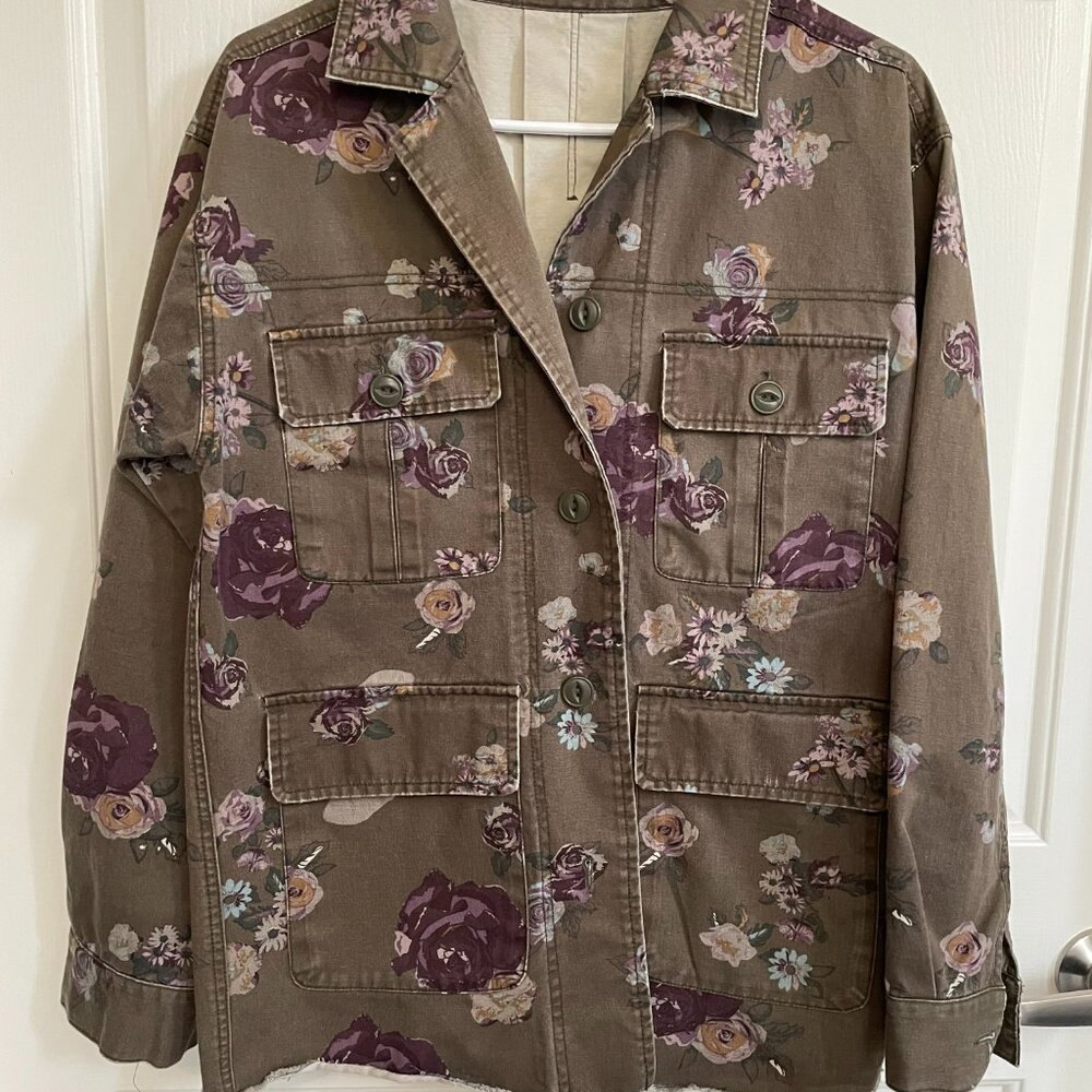Camo Jacket Size M - Picture 9 of 10